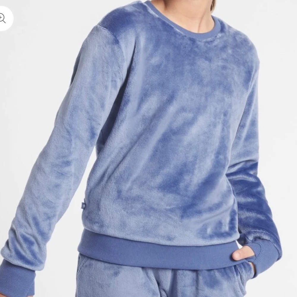 Athleta Girl FEELIN' GOOD CREWNECK VELVET SWEATSHIRT in Chambray Blue | m
